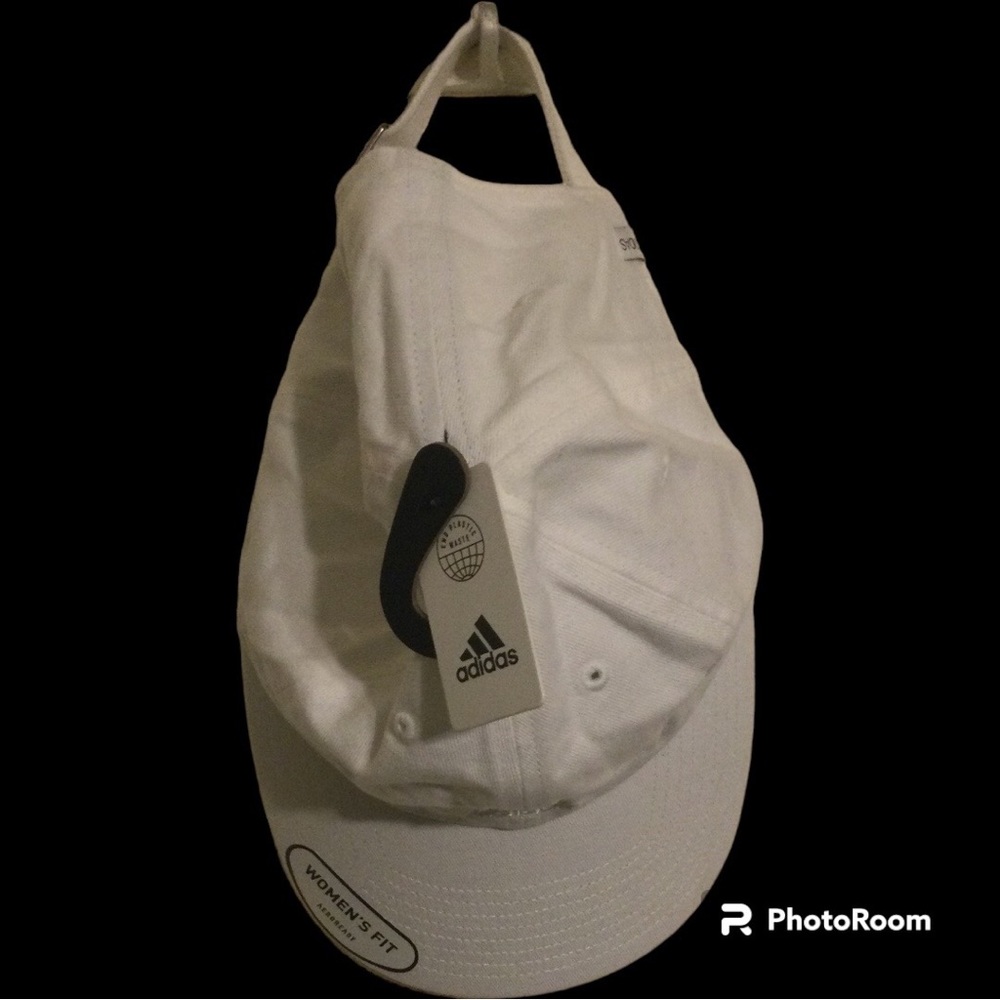 🧢Adidas Women’s Saturday 2.0 cap